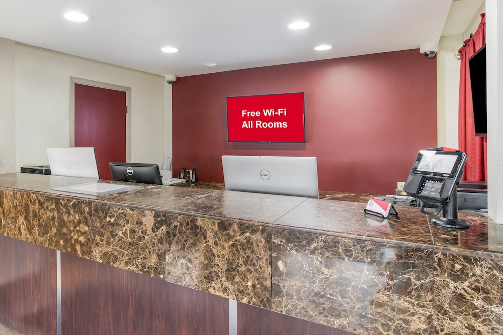 Red Roof Inn Albuquerque Midtown - photo 4