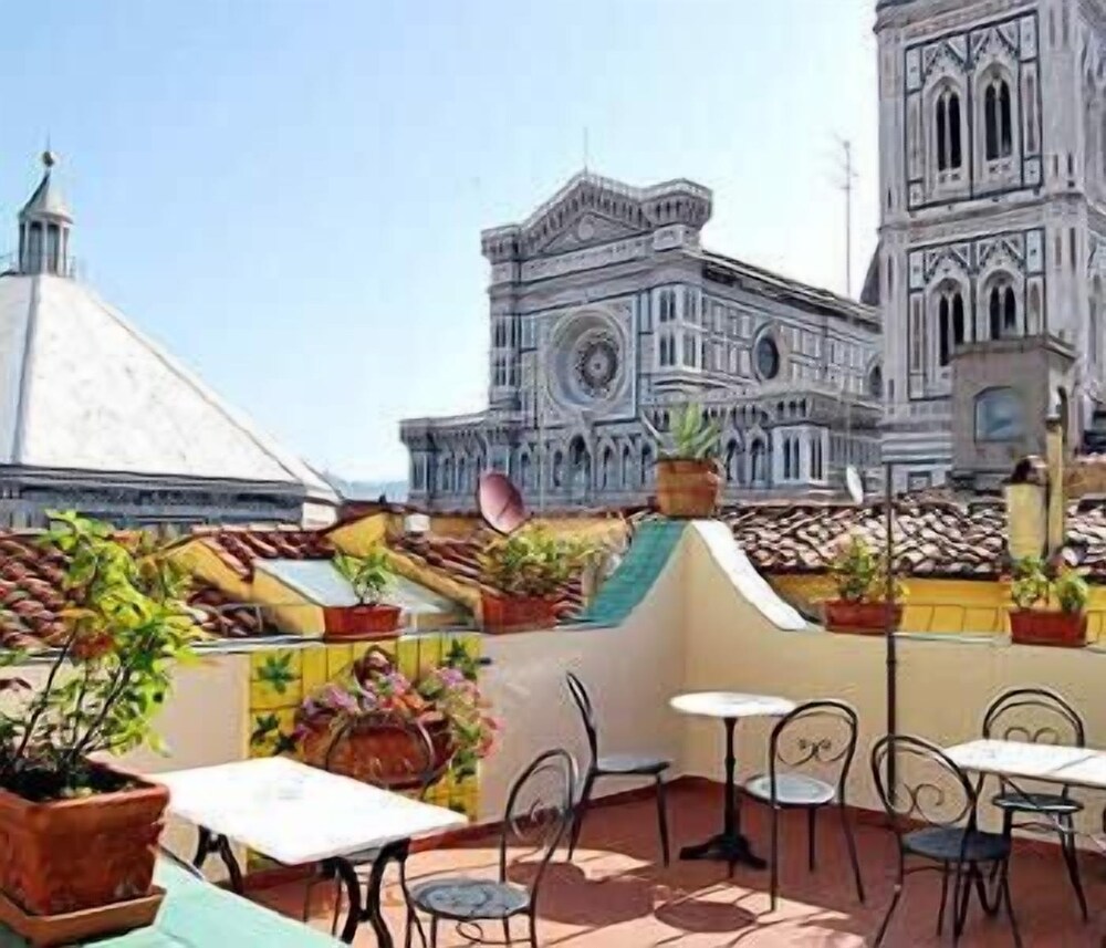 Residenza Giotto — 4-Star Luxury Hotel in Florence, Italy