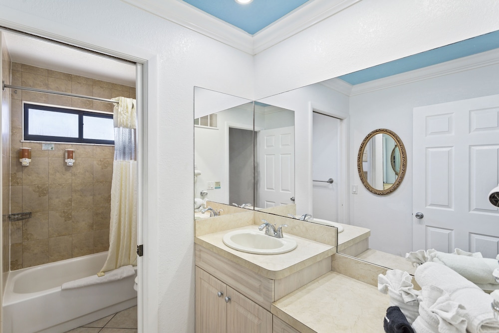 Bayview Plaza Waterfront Resort - photo 39