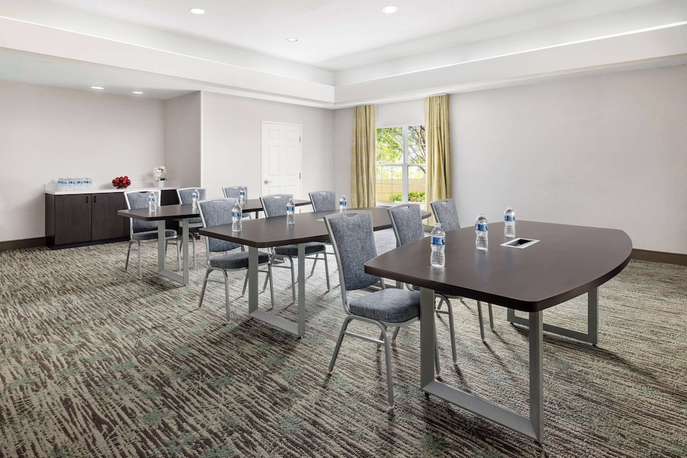 Homewood Suites by Hilton Dallas DFW Airport N Grapevine - photo 33