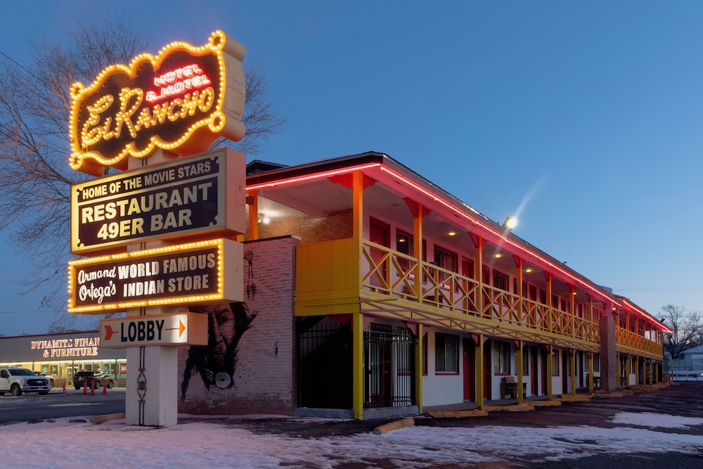 Hotel El Rancho - photo 49