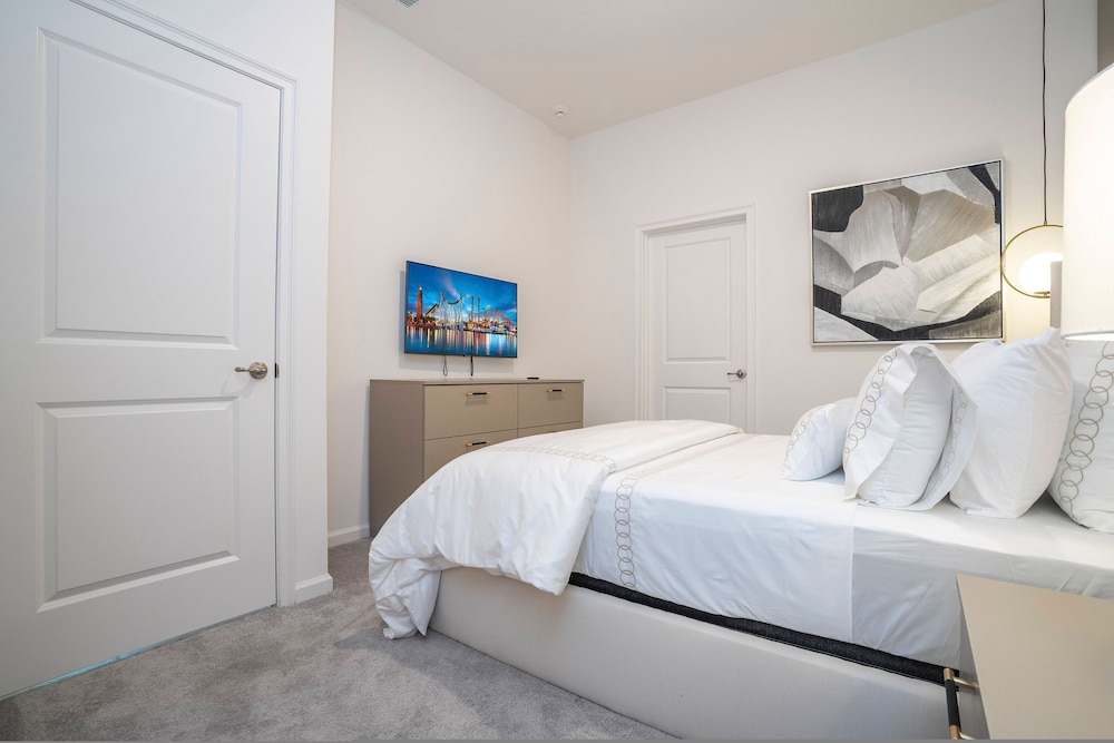 2024 NEW 12bed 12bath At Paradiso Grande - photo 51