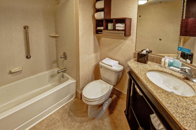 Hampton Inn Ashland - photo 43