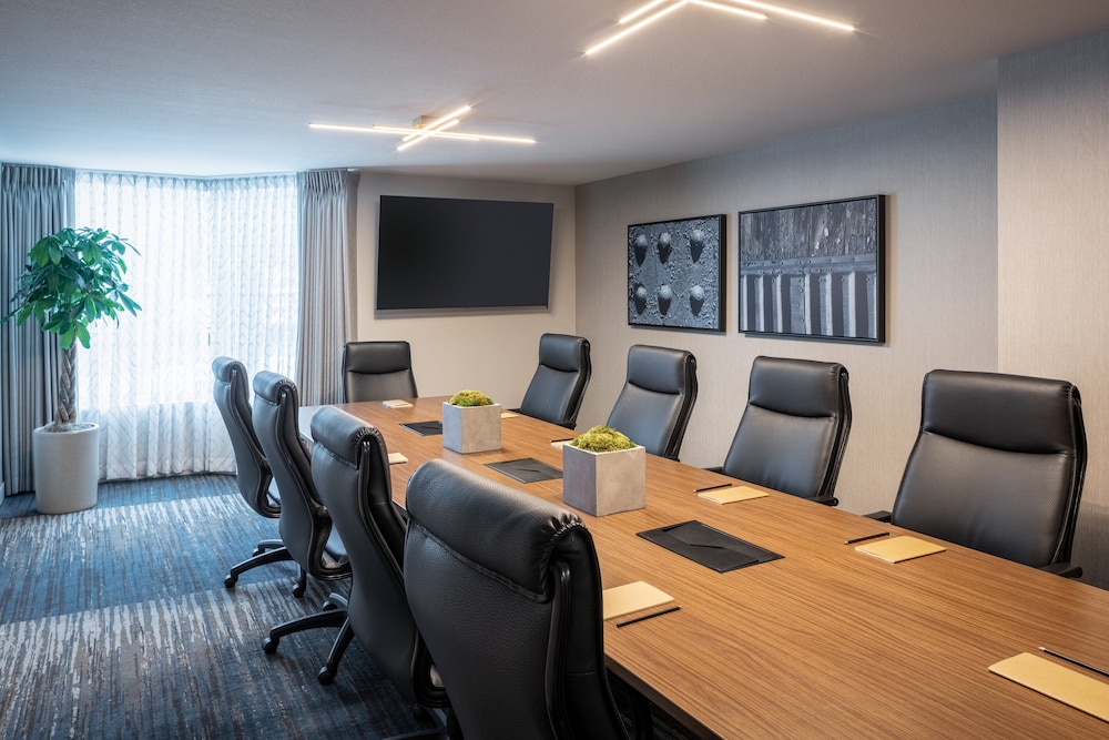 Crowne Plaza Atlanta NE Norcross by IHG - photo 42