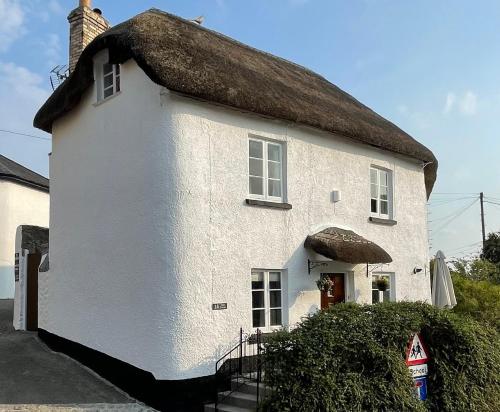 Tubs Cottage — 4-Star Luxury Hotel in Kingsteignton, United Kingdom