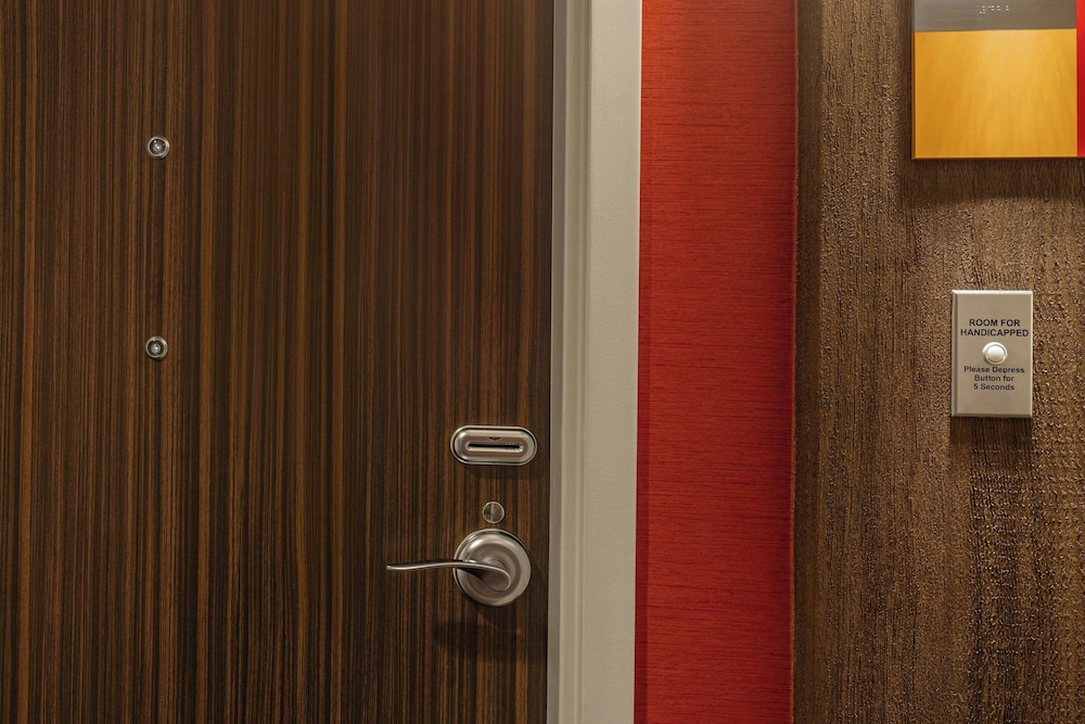 Fairfield Inn & Suites by Marriott Washington DC Downtown - photo 12