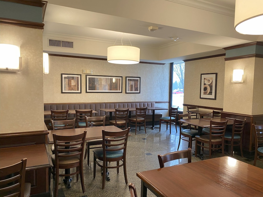 Hotel Indigo Detroit North Troy by IHG - photo 55