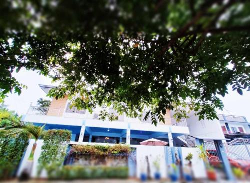 3B Modern Cozy Hotspring Resort in Los Banos, Philippines