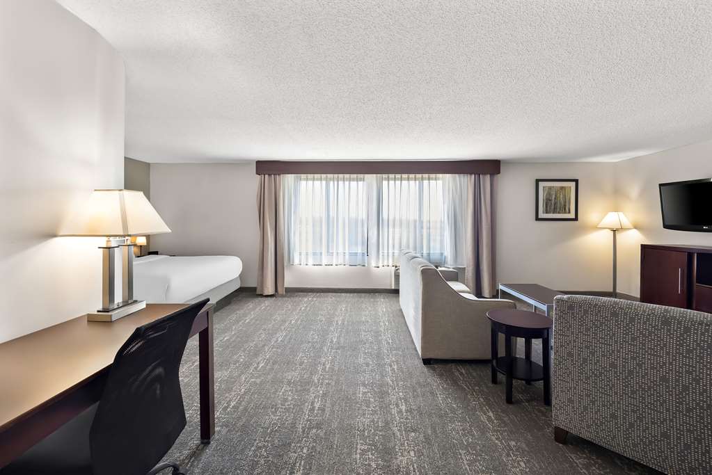 Best Western Luxbury Inn Fort Wayne - photo 34