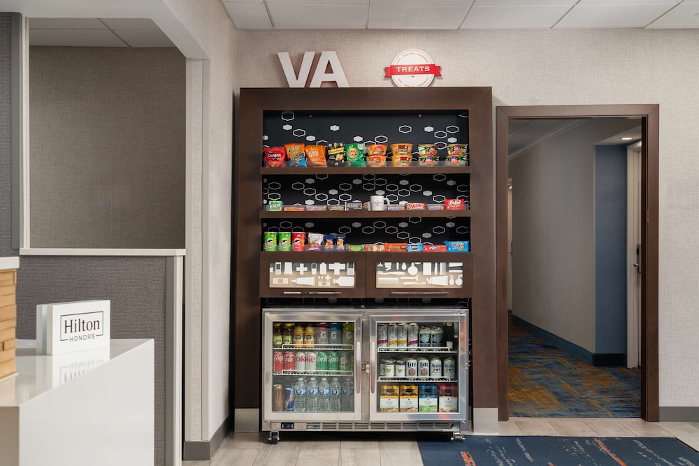 Hampton Inn Fairfax City - photo 40