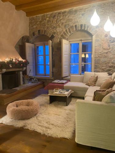 Arachova5634 — 4-Star Luxury Hotel in Arachova, Greece