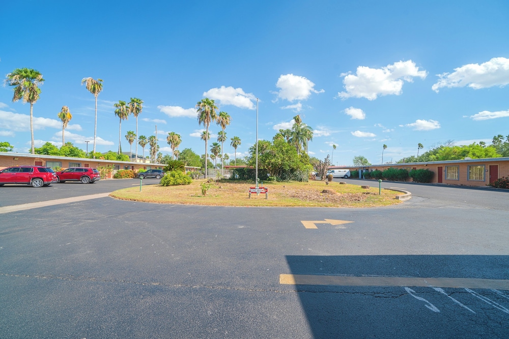 Vali Ho Motel By OYO Weslaco Mercedes - photo 69