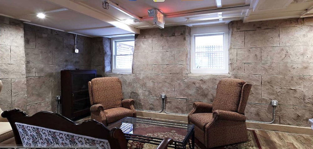 Bellevue Manor - photo 49