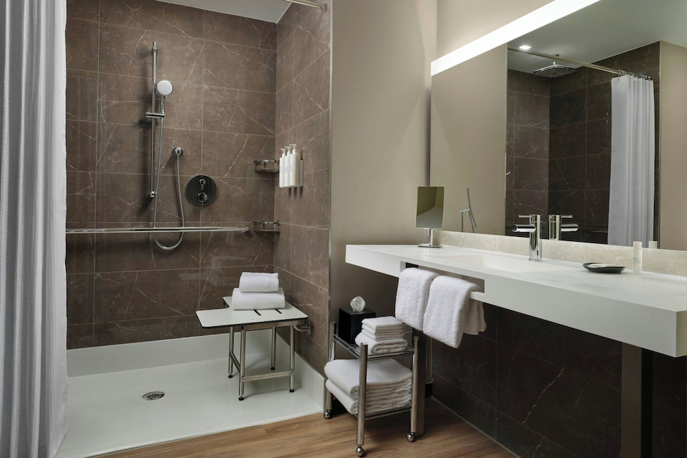 AC Hotel Detroit at the Bonstelle - photo 20