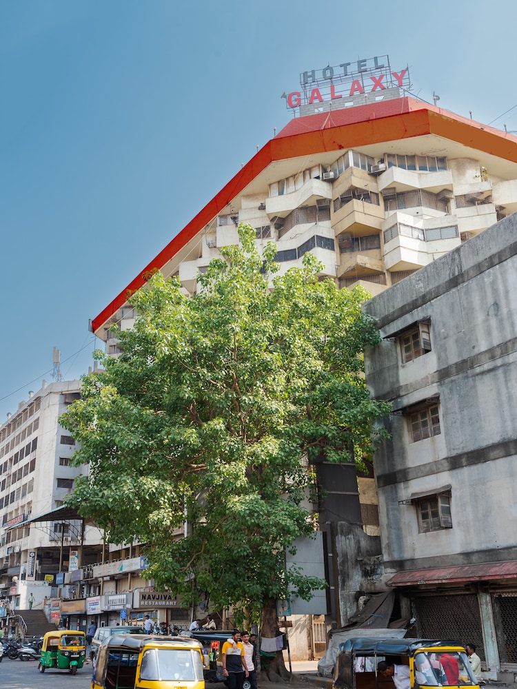 Hotel Galaxy — Surat