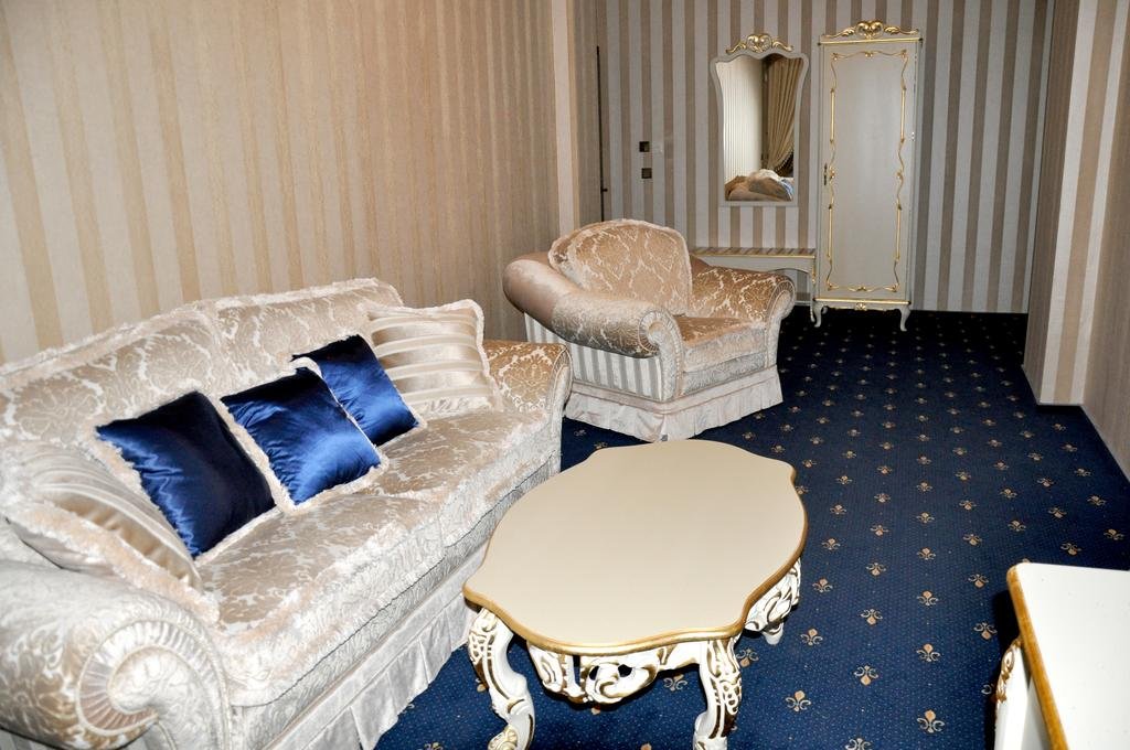 Hotel Resort Spa Kamelot — Kamianytsia