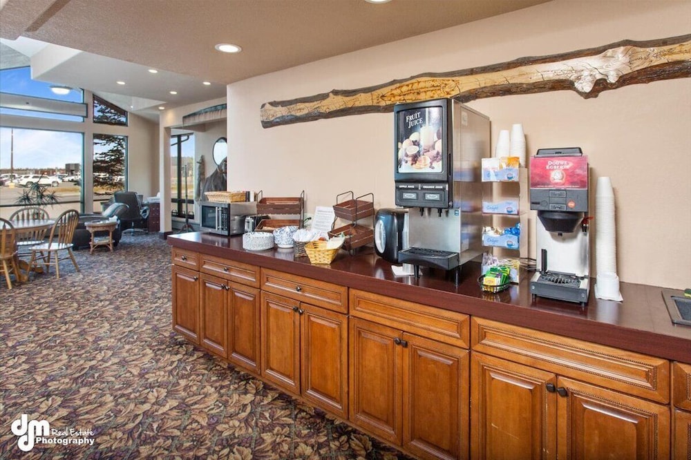 Kenai Airport Hotel - photo 13