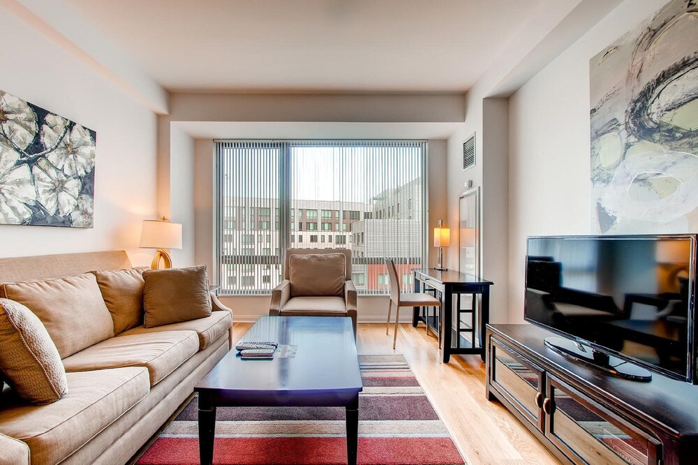 Global Luxury Suites at Kendall Square - photo 19