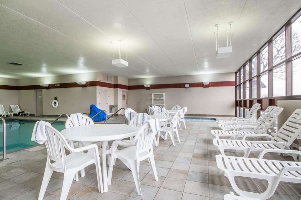 Comfort Inn & Suites Madison Airport - photo 32