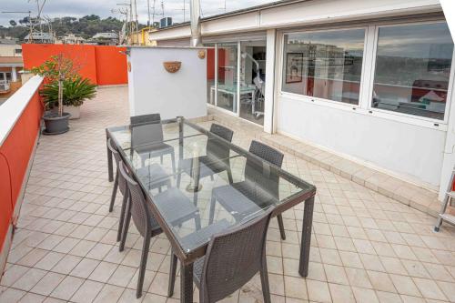 Farnesina Rooftop Terrace — 4-Star Luxury Hotel in Rome, Italy