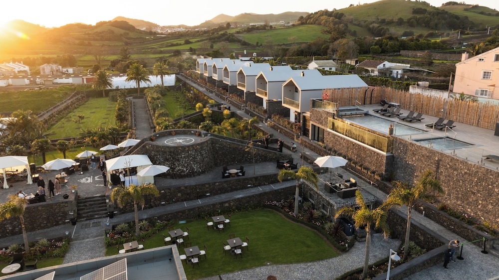 Azores Homes Resort & Spa — 4-Star Luxury Hotel in Ponta Delgada, Portugal