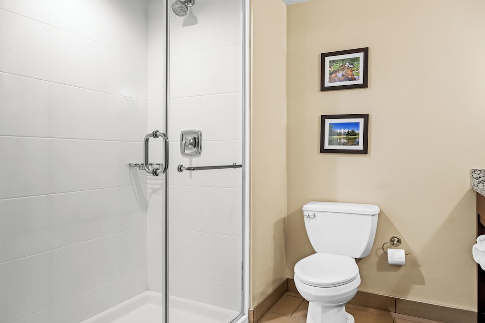 Heartland Inn and Suites - photo 20