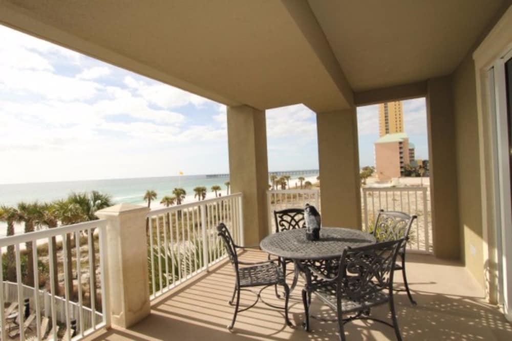 Grand Panama Beach Resort by Emerald View Resorts - photo 32
