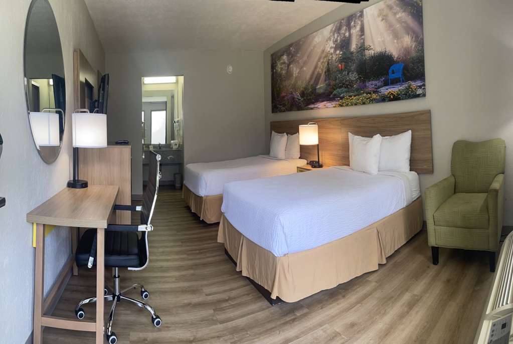 Days Inn by Wyndham Lake Park Valdosta - photo 15