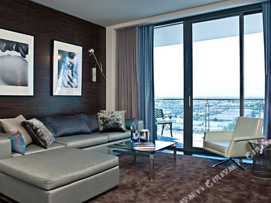 Hotel Interior/Public Areas