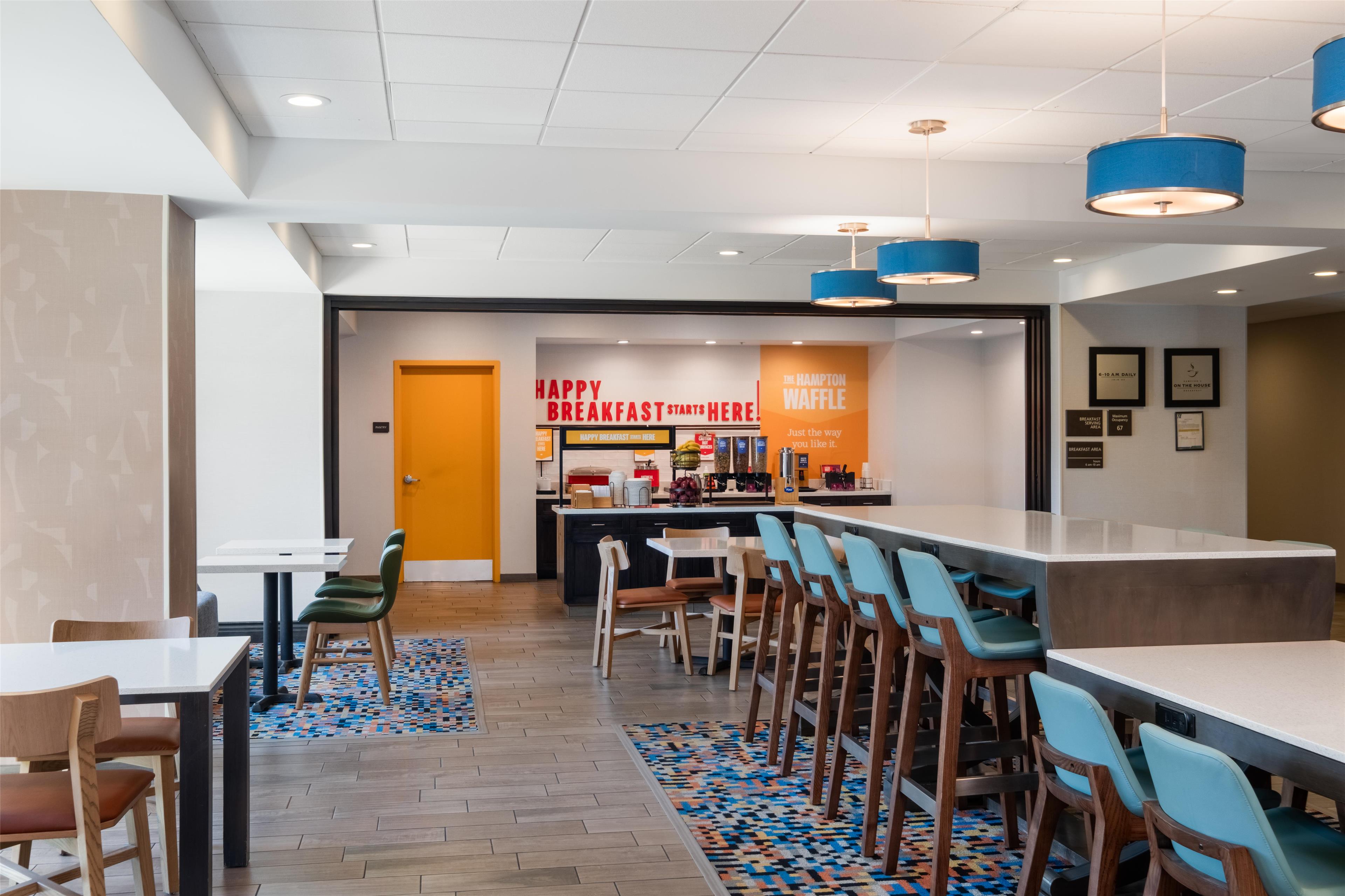 Hampton Inn Turlock - photo 8