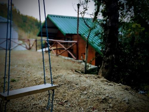 Chatanya Cottages - last minute hotel in Manali