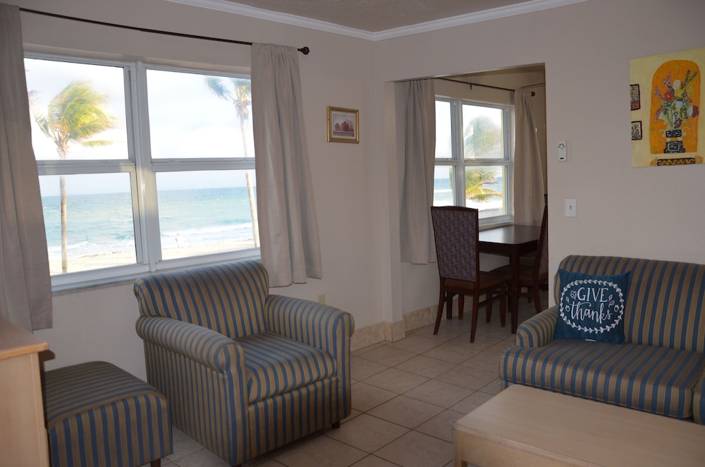 La Terrace Oceanfront - photo 20