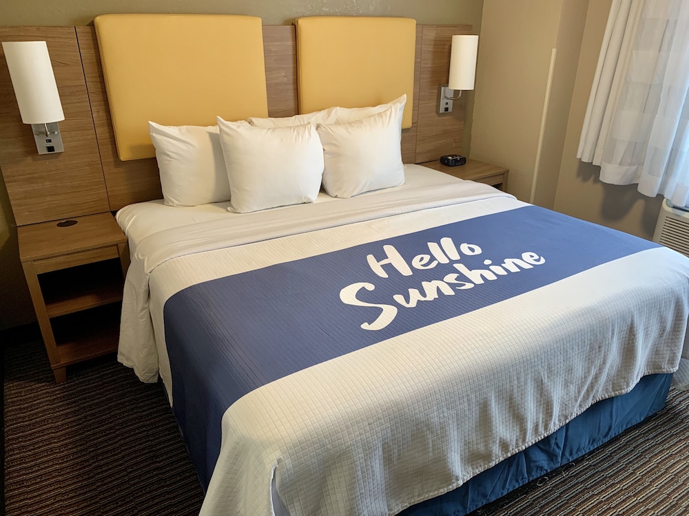 Days Inn by Wyndham Brooklyn Borough Park - photo 18