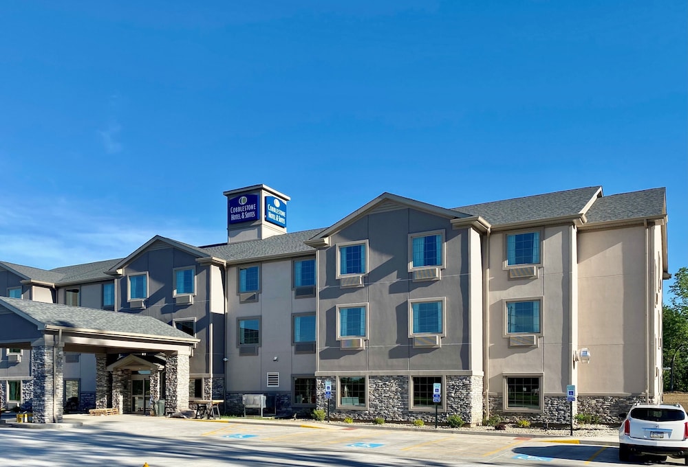 Cobblestone Hotel & Suites Urbana - photo 70