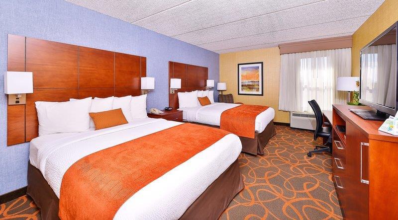 Best Western Plus Fresno Airport Hotel - photo 7