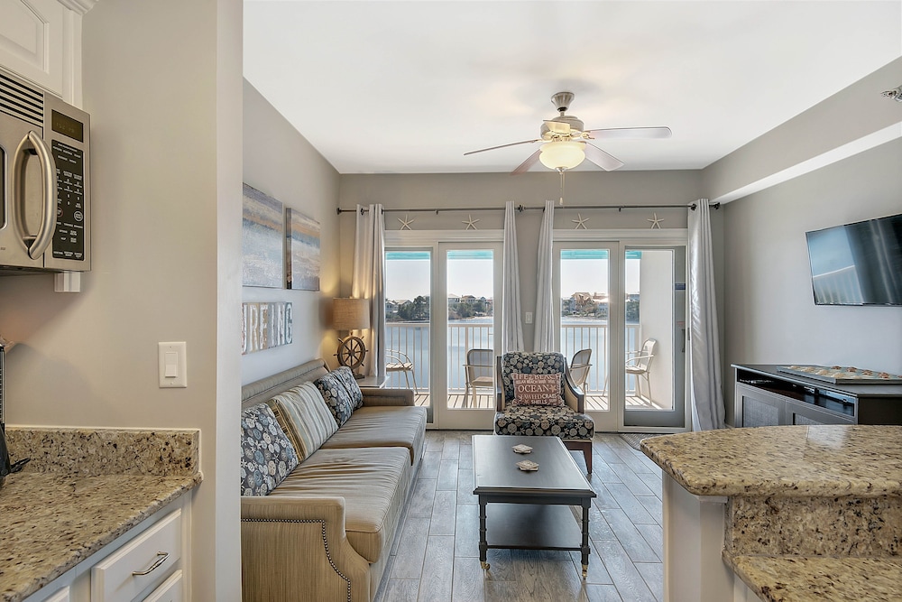 Carillon Beach Resort Inn - photo 8