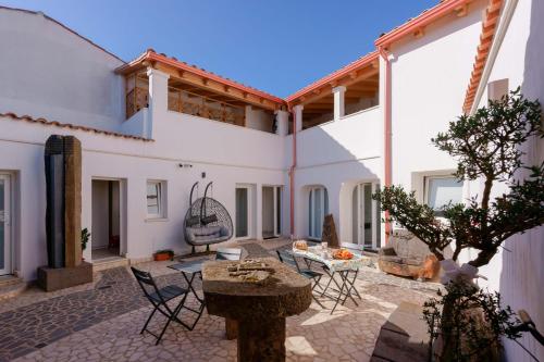 Guest House Sciola Ts Rooms B&B — 4-Star Luxury Hotel in San Sperate, Italy