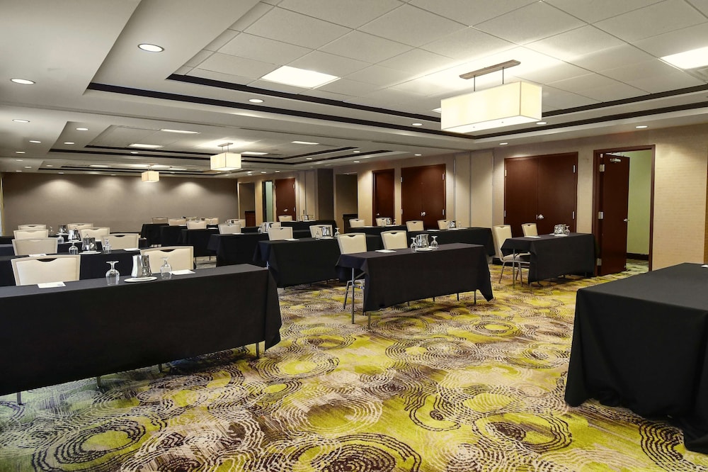 Hilton Garden Inn South Bend - photo 46