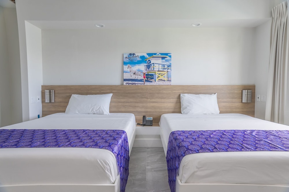 The Biscayne Hotel - photo 2
