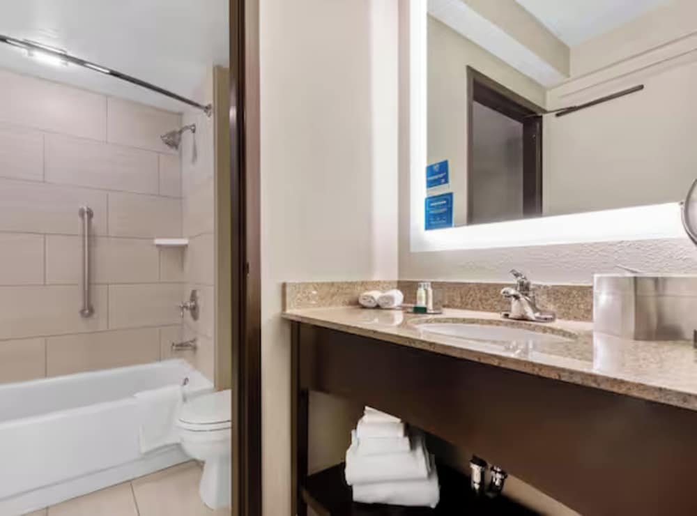 DoubleTree by Hilton Hotel Park City The Yarrow - photo 35