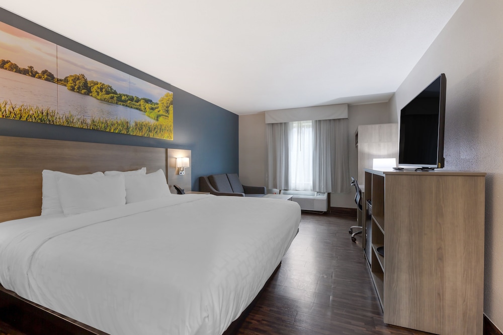 Red Roof Inn & Suites Tomah - photo 19