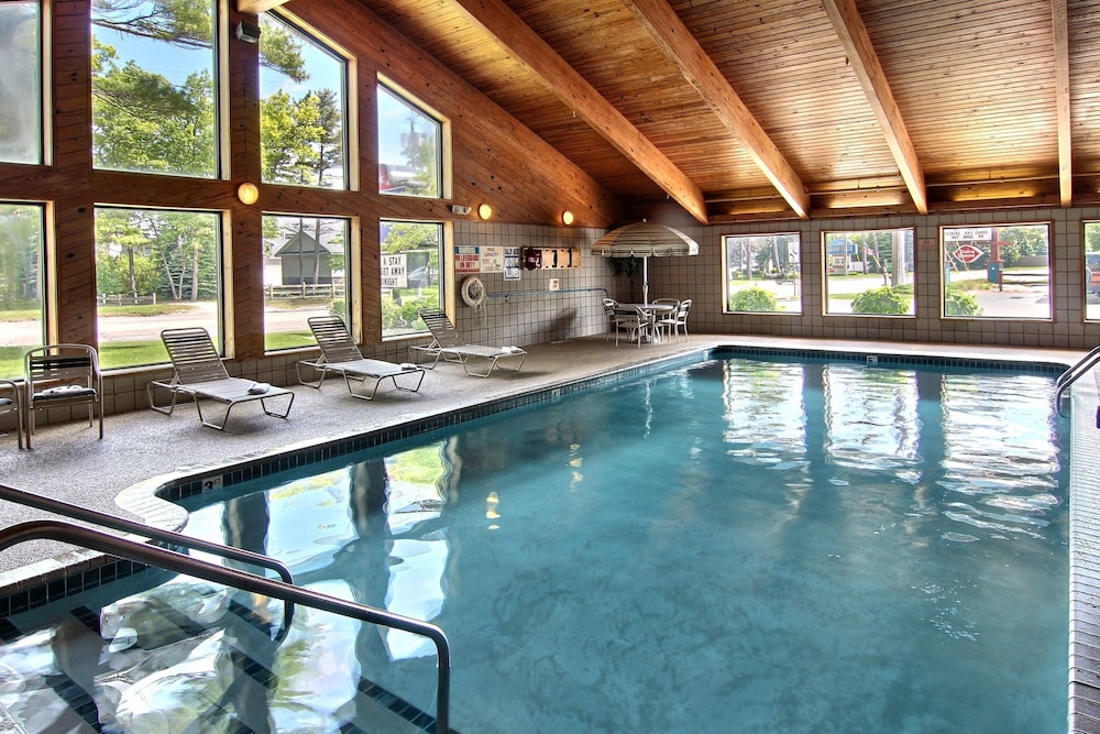 Blossom Hotel & Suites Traverse City - photo 42