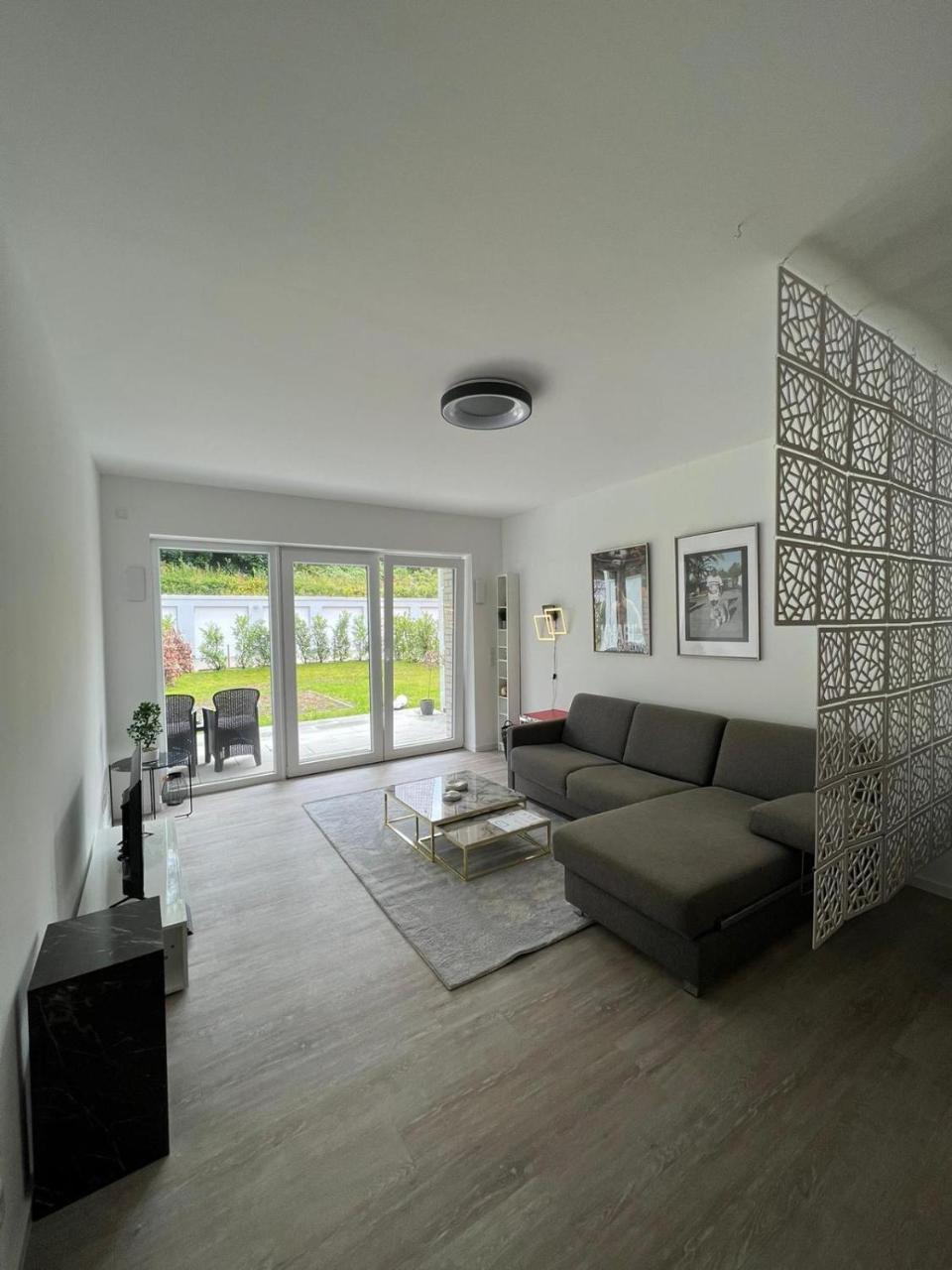 Luxuriöses Apartment für 4 Personen Neubau Parkplatz free — 4-Star Luxury Hotel in Bochum, Germany