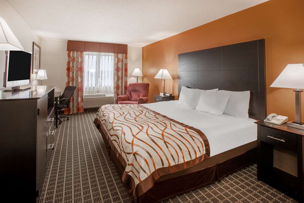 Baymont by Wyndham South Haven - photo 7