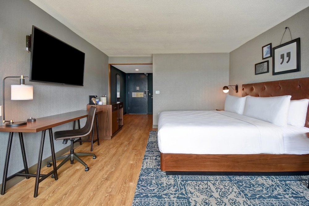 Four Points by Sheraton Boston Newton - photo 9
