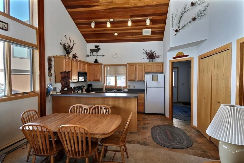 Vacation Rentals at Big Sky Resort - photo 11