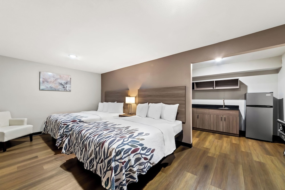 Red Roof Inn Del Rio - photo 18