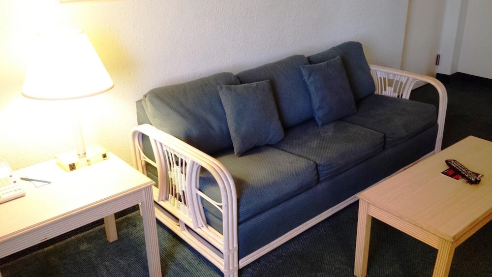 Cocoa Beach Suites - photo 24