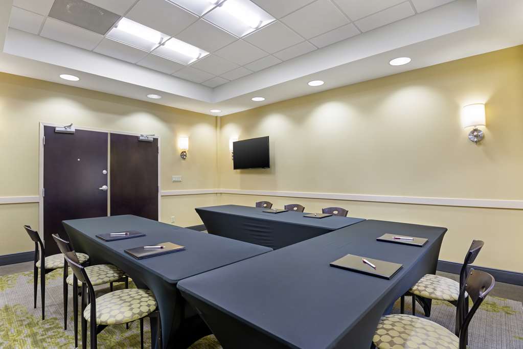 Best Western Plus Thornburg Inn & Suites - photo 31