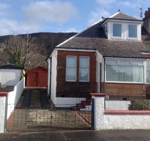 Cumbrae View House in Largs, United Kingdom